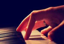 塞尔维亚主场苦战克鲁尼亚,晋级悬念未解